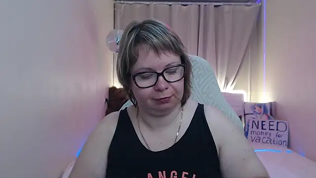 Snapshot of BonnnyBoobsy chatting on 05-23-26, 06:40 BonnnyBoobsy online show from 05-23-26, 06:40