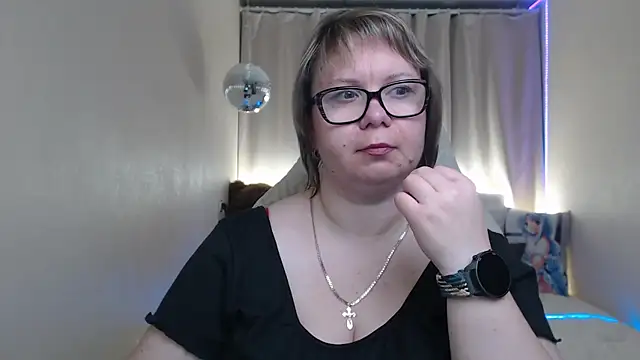 Snapshot of BonnnyBoobsy chatting on 05-30-26, 06:35 BonnnyBoobsy online show from 05-30-26, 06:35