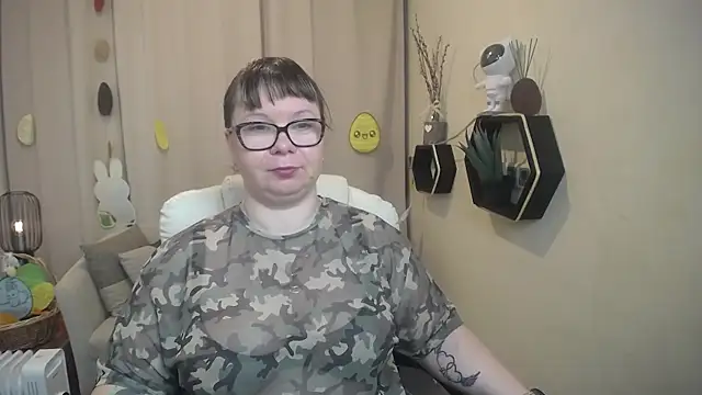 BonnnyBoobsy online show from 04-06-26, 05:52