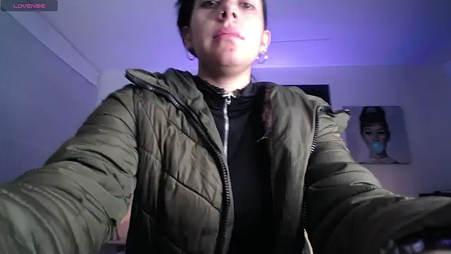 Melannyy V online show from 04-26-26, 01:08