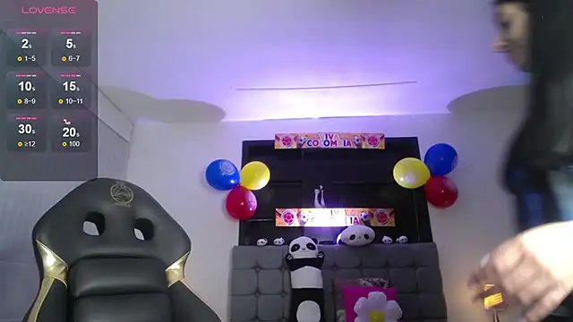 Melannyy V online show from 06-25-26, 01:05