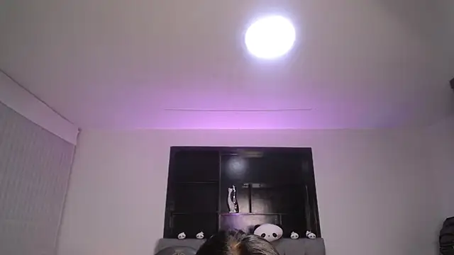Melannyy V online show from 07-15-26, 02:02