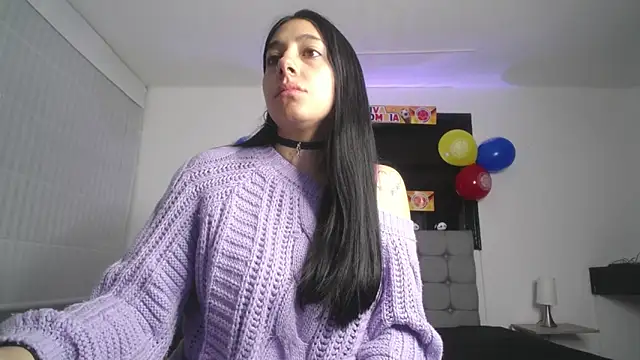 Melannyy V online show from 06-21-26, 12:33