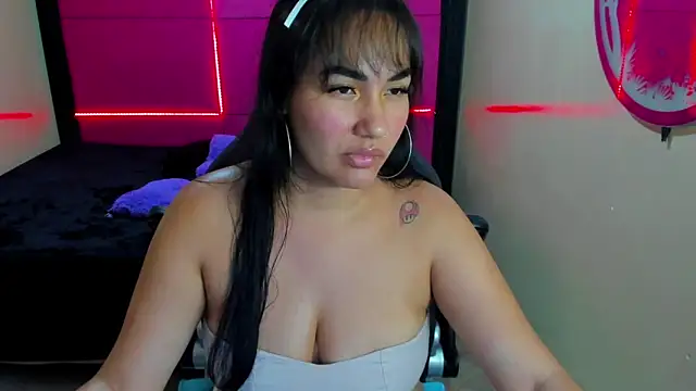 SammyEvanns  online show from 05-09-26, 01:09