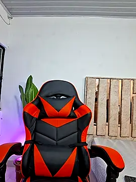 Megan hugeboobs online show from 04-06-26, 01:12