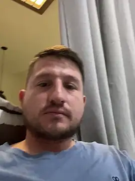 Snapshot of leonel37- chatting on 03-18-26, 02:52 leonel37- online show from 03-18-26, 02:52