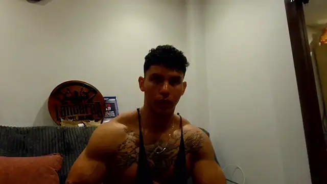 Snapshot of JAYCAM_ chatting on 06-02-26, 11:05 JAYCAM online show from 06-02-26, 11:05