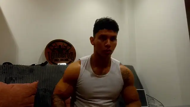 Snapshot of JAYCAM_ chatting on 05-20-26, 02:08 JAYCAM online show from 05-20-26, 02:08