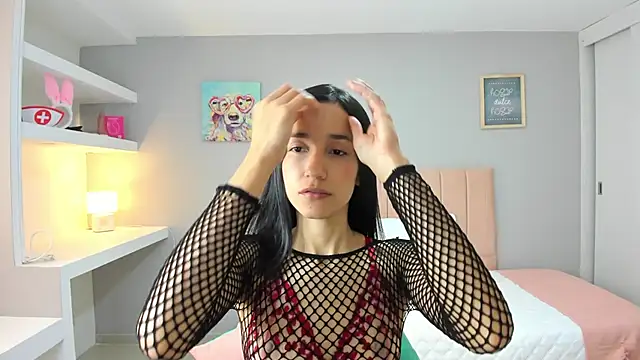 Snapshot of Violetta_keller chatting on 04-17-26, 12:52 Violetta keller online show from 04-17-26, 12:52
