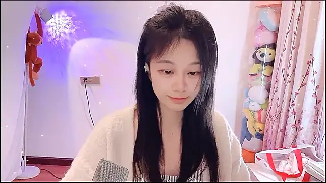 QQ-7890 online show from 04-23-26, 05:36