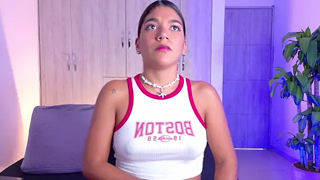 isabellahofmann online show from 04-06-26, 10:22