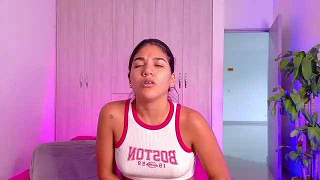 isabellahofmann online show from 04-15-26, 10:32