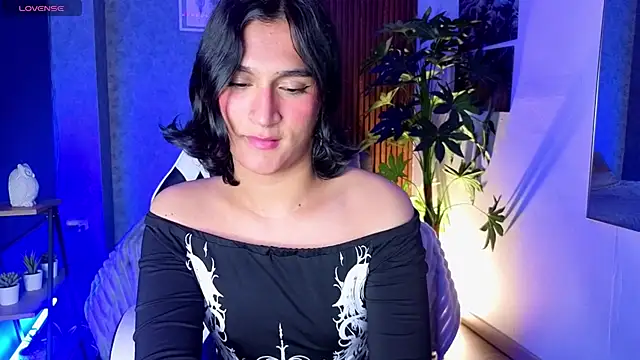 Zoee Kiss  online show from 06-25-26, 05:12