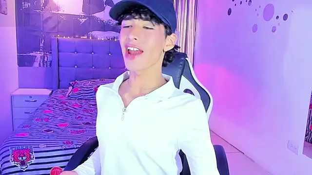 santy fox online show from 04-01-26, 01:41