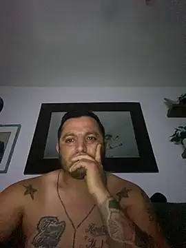 HOTB0Y18 online show from 03-30-26, 09:11