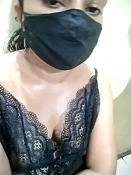 PriyankaSuthhar online show from 03-25-26, 07:24