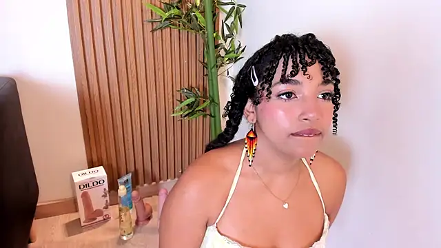 JazmyXXX online show from 06-16-26, 07:47