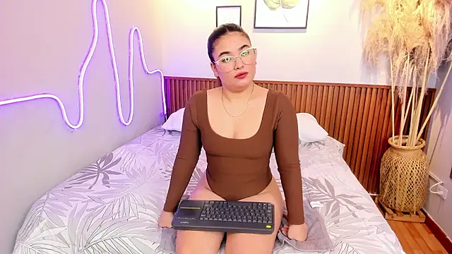 HAILYSTONE online show from 03-19-26, 07:36