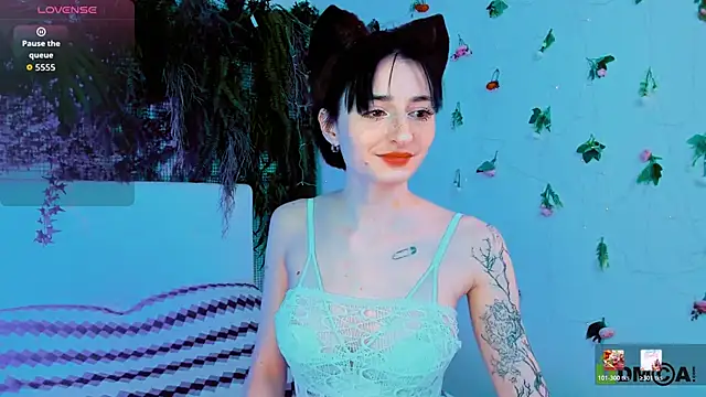 Kira  Cutie online show from 05-23-26, 10:20