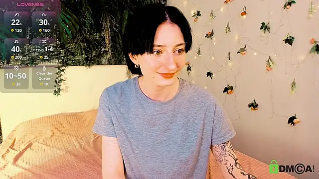 Kira  Cutie online show from 05-28-26, 09:21