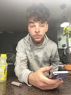 dommydom7177 online show from 04-13-26, 01:26