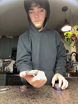 dommydom7177 online show from 04-12-26, 09:23