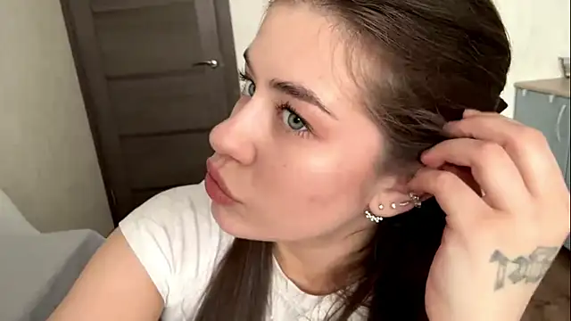 LypsiXo online show from 03-31-26, 01:24