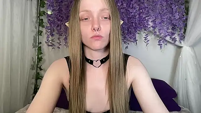 ElfGirlAna online show from 06-11-26, 02:36