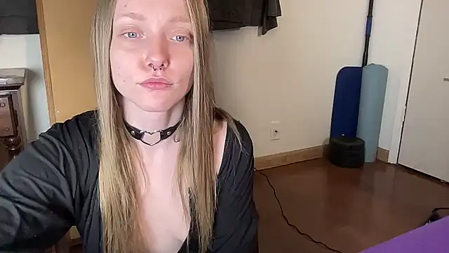 ElfGirlAna online show from 05-06-26, 03:27