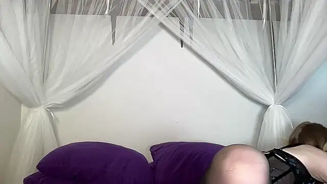 ElfGirlAna online show from 05-08-26, 02:32