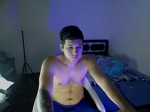 JadeeBlaze online show from 05-14-26, 03:42