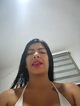 Noa rousse01 online show from 04-12-26, 10:24