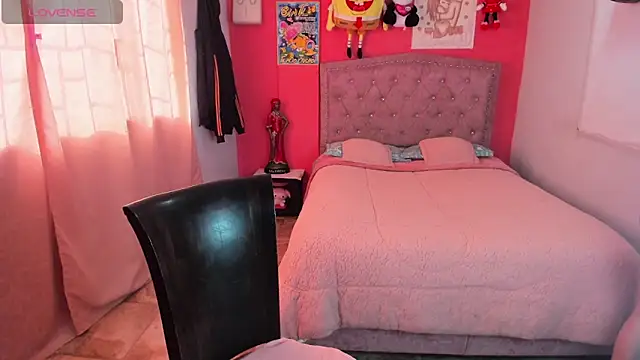 Sofia Hot Latina online show from 06-05-26, 08:03