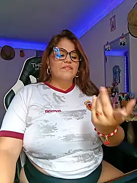 Snapshot of Bonny_rousse01 chatting on 06-22-26, 12:57 Bonny rousse01 online show from 06-22-26, 12:57