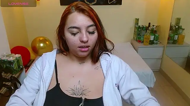 Miley Clarck online show from 05-06-26, 12:31
