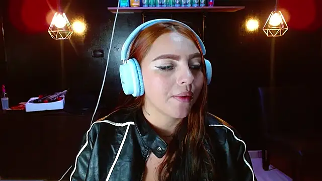 Miley Clarck online show from 05-11-26, 12:39