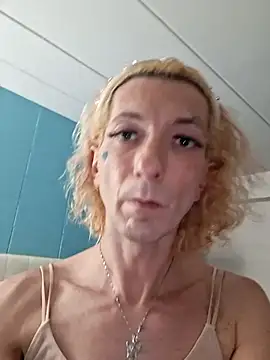 GoddessOfLove882026 online show from 04-11-26, 04:42