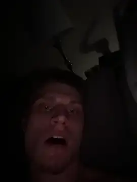 Snapshot of RAVENTREY1 chatting on 03-30-26, 04:47 RAVENTREY1 online show from 03-30-26, 04:47