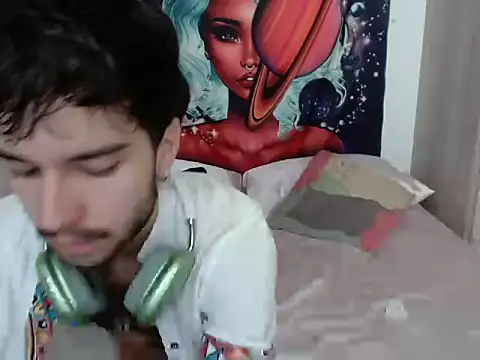 Snapshot of Adrien_polo chatting on 05-31-26, 07:47 Adrien polo online show from 05-31-26, 07:47