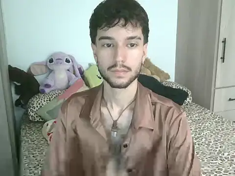 Snapshot of Adrien_polo chatting on 04-17-26, 09:39 Adrien polo online show from 04-17-26, 09:39