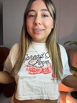 MelodyRey   online show from 04-18-26, 12:57
