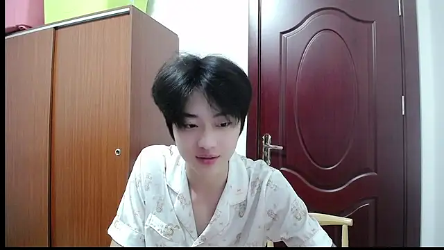 XIAOZHU-01 online show from 07-15-26, 04:47