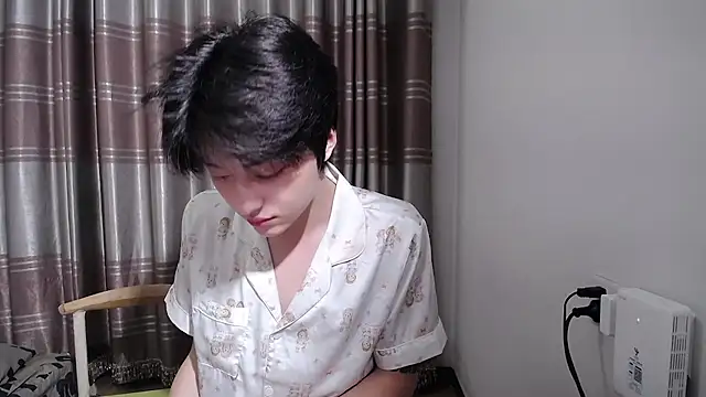 XIAOZHU-01 online show from 07-13-26, 04:17