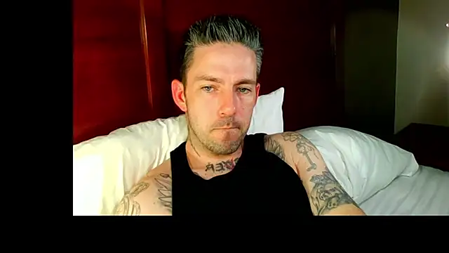 SkylarrGrey online show from 04-07-26, 05:42