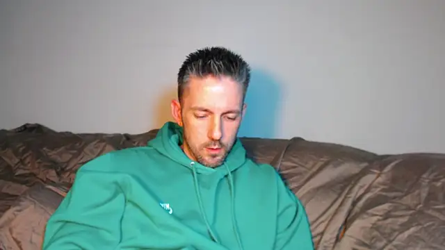 SkylarrGrey online show from 05-09-26, 07:01