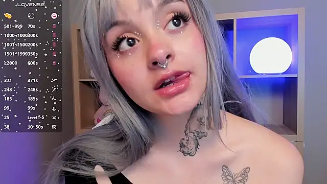  EmilyRouge  online show from 05-05-26, 05:10