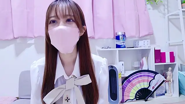 RIRI 23 online show from 03-25-26, 06:13