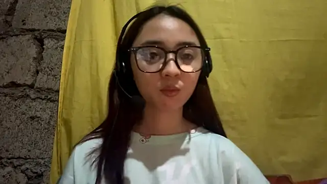 Snapshot of LenoraLacassagne chatting on 03-22-26, 04:08 LenoraLacassagne online show from 03-22-26, 04:08