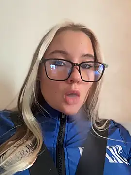 Mrs Lust online show from 05-15-26, 06:33