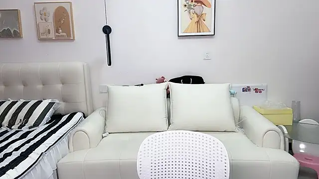 shuangshuang3 online show from 06-26-26, 04:13